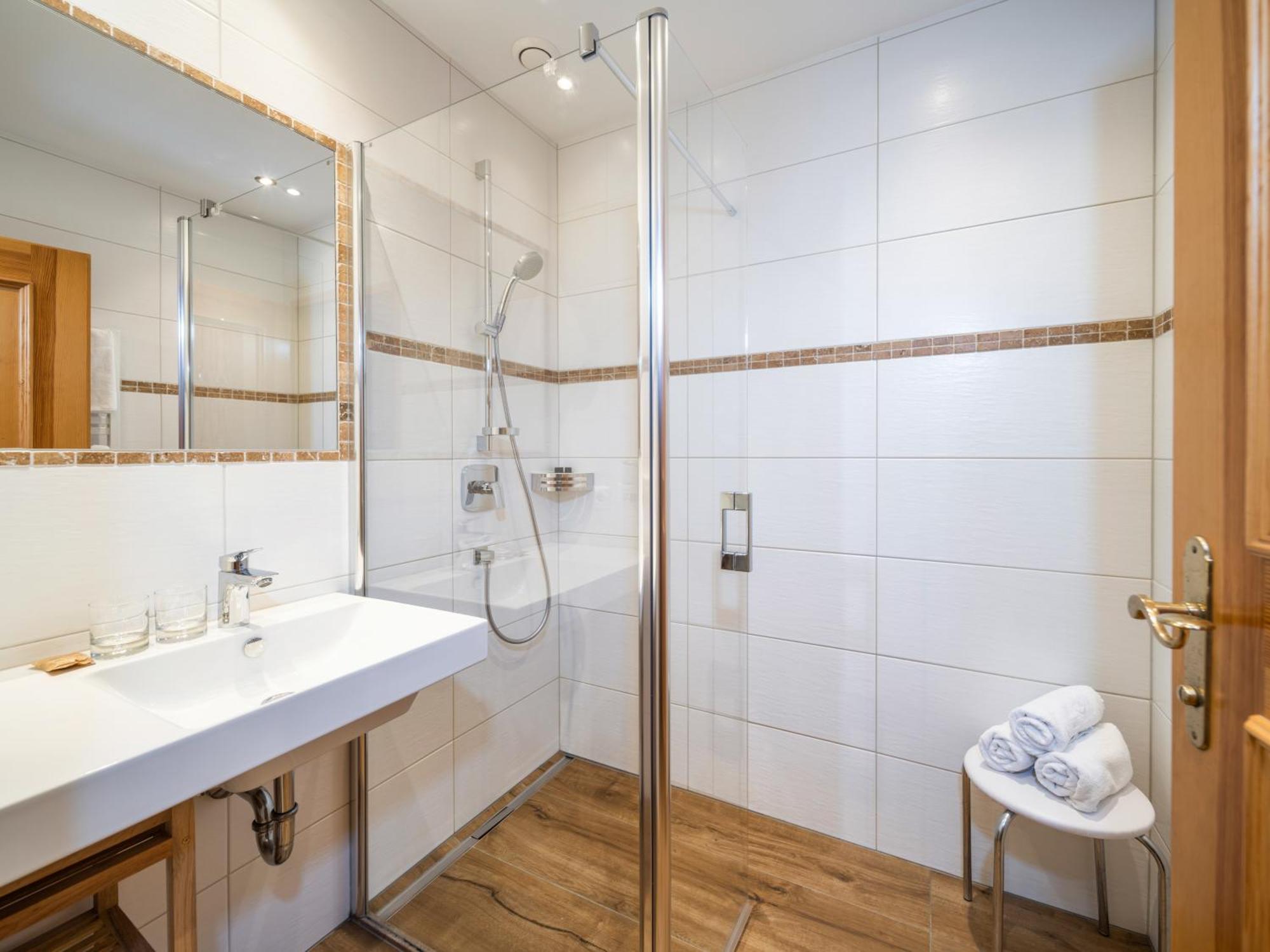 Ferienhotel Gasthof Zur Post Унтертауэрн Экстерьер фото